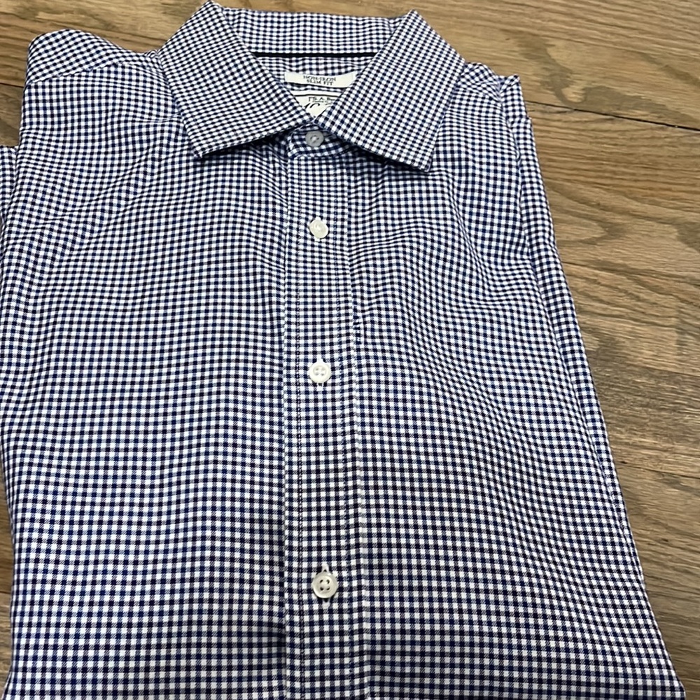Jos A Bank 1905  long sleeved button down